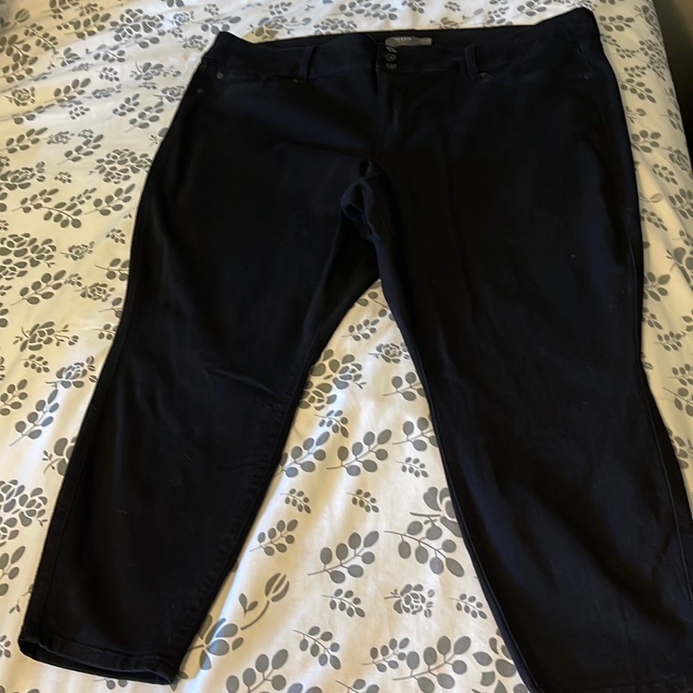 Torrid black super stretch Jeggings. Size 28 Reg